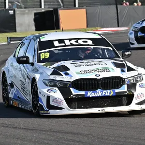 CZ4_2290 Charles Rainford, BMW 330i M Sport, LKQ Euro Car Parts Racing with WSR.jpg CZ4_2290 Charles Rainford, BMW 330i M Sport, LKQ Euro Car Parts Racing with WSR.jpg