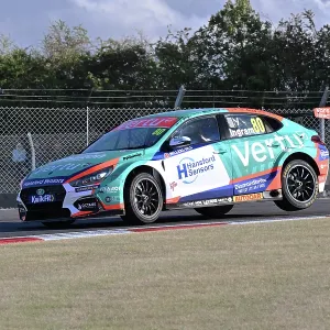 CZ4_2479 Tom Ingram, Hyundai i30N, Team VERTU.jpg CZ4_2479 Tom Ingram, Hyundai i30N, Team VERTU.jpg