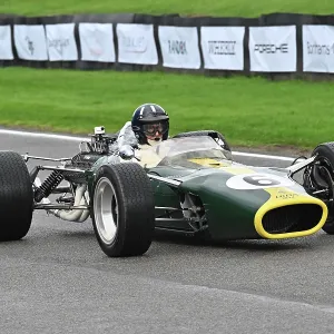 CZ4_6777 Damon Hill, Lotus-Cosworth 49.jpg CZ4_6777 Damon Hill, Lotus-Cosworth 49.jpg