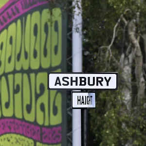 CZ4_7081 The junction of Haight Ashbury West Sussex.jpg CZ4_7081 The junction of Haight Ashbury West Sussex.jpg