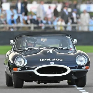 CZ4_7323 John Young, Gordon Shedden Jaguar E-Type Print CZ4_7323 John Young, Gordon Shedden Jaguar E-Type Print