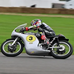 CZ4_8195 Barry Burrell, John McGuinness, Norton Manx 30M.jpg CZ4_8195 Barry Burrell, John McGuinness, Norton Manx 30M.jpg