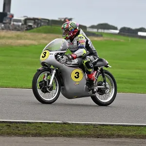 CZ4_8321 Barry Burrell, John McGuinness, Norton Manx 30M.jpg CZ4_8321 Barry Burrell, John McGuinness, Norton Manx 30M.jpg