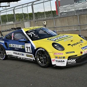CZ4_8918 Max Coates, Duckhams Yuasa Racing by Graves Motorsport, Porsche 911 GT3 Cup.jpg CZ4_8918 Max Coates, Duckhams Yuasa Racing by Graves Motorsport, Porsche 911 GT3 Cup.jpg