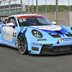 CZ4_8921 Jonathon Beeson, Duckhams Yuasa Racing by Graves Motorsport, Porsche 911 GT3 Cup.jpg CZ4_8921 Jonathon Beeson, Duckhams Yuasa Racing by Graves Motorsport, Porsche 911 GT3 Cup.jpg