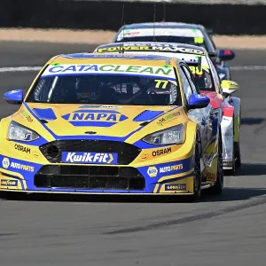 CZ5_0190 Sam Osborne, Ford Focus ST, NAPA Racing UK.jpg CZ5_0190 Sam Osborne, Ford Focus ST, NAPA Racing UK.jpg
