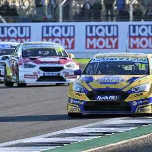 CZ5_0872 Sam Osborne, Ford Focus ST, NAPA Racing UK.jpg CZ5_0872 Sam Osborne, Ford Focus ST, NAPA Racing UK.jpg