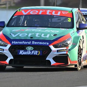 CZ5_0952 Tom Chilton, Hyundai i30N, Team VERTU.jpg CZ5_0952 Tom Chilton, Hyundai i30N, Team VERTU.jpg