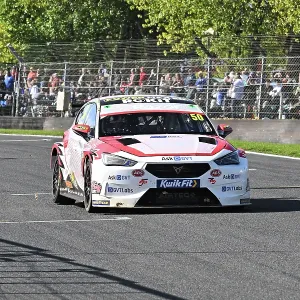 CZ5_1705 Nick Halstead, Cupra Leon, Motor Parts Direct with Power Maxed Racing.jpg CZ5_1705 Nick Halstead, Cupra Leon, Motor Parts Direct with Power Maxed Racing.jpg