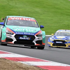 CZ5_1803 Tom Chilton, Hyundai i30N, Team VERTU.jpg CZ5_1803 Tom Chilton, Hyundai i30N, Team VERTU.jpg