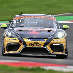 CZ5_1983 Tom Bradshaw, Toro Verde GT, Porsche 718 Cayman GT4 RS Clubsport.jpg CZ5_1983 Tom Bradshaw, Toro Verde GT, Porsche 718 Cayman GT4 RS Clubsport.jpg