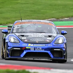 CZ5_1986 Ethan Hammerton, Graves Motorsport, Porsche 718 Cayman GT4 RS Clubsport.jpg CZ5_1986 Ethan Hammerton, Graves Motorsport, Porsche 718 Cayman GT4 RS Clubsport.jpg
