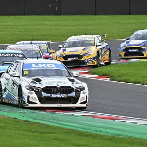 CZ5_2544 Aiden Moffat, BMW 330i M Sport, LKQ Euro Car Parts Racing with WSR.jpg CZ5_2544 Aiden Moffat, BMW 330i M Sport, LKQ Euro Car Parts Racing with WSR.jpg