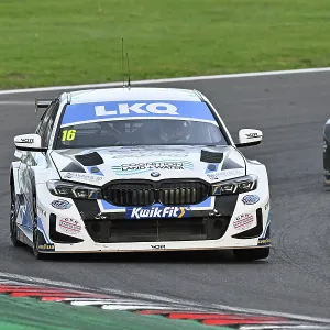CZ5_2557 Aiden Moffat, BMW 330i M Sport, LKQ Euro Car Parts Racing with WSR.jpg CZ5_2557 Aiden Moffat, BMW 330i M Sport, LKQ Euro Car Parts Racing with WSR.jpg