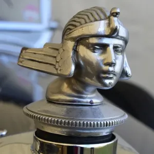 Stutz radiator cap Stutz radiator cap