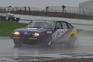 October Prints: CJ10 2251 Robert Oldershaw, Rover SD1