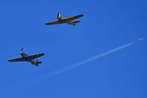 CJ10 5889 Harvard FE511, Hawker Hurricane Mk IIb BE505