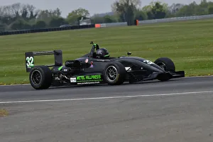 Prints of Terry Clark, Van Diemen RF00, Monoposto Championship Group 2, Monoposto Racing Club, fifteen minutes of racing after a fifteen minute qualifying session HSCC Snetterton 300 April 2022 Prints: CJ10 8639 Terry Clark, Van Diemen RF00