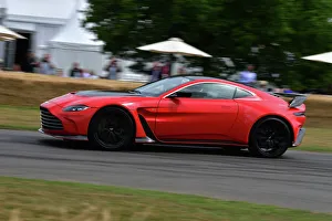 CJ11 3993 Aston Martin V12 Vantage