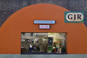 CJ12 1832 oodwood Revival Radio Station, GJR