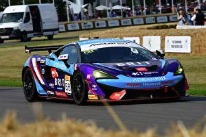 CJ12 9952 Aaron Morgan, McLaren 570S GT4