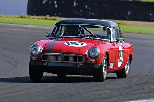 CJ13 8733 Rob Cull, Hugh Lafferty, MGB Roadster