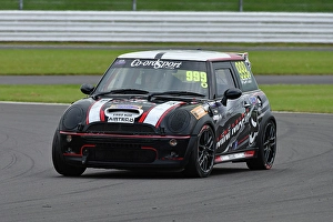 CJ14_0733 Sean Wortley, MINI Coopers R53.jpg