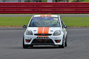 CJ14_0788 Julian Fisher, Ford Fiesta.jpg