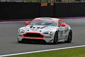 CJ14_5409 Martin Addison, Aston Martin Vantage GT4.jpg