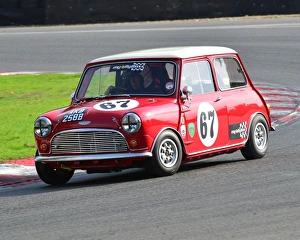 CJ4 8909 Peter Morgan, Austin Mini, AKB 258 B