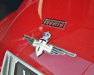 CJ5 7165 Ferrari, Carrozz Touring