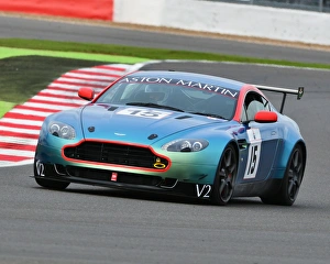 CJ6 3186 Geoffrey Lewis, Aston Martin V8 Vantage CJ6 3186 Geoffrey Lewis, Aston Martin V8 Vantage