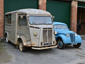 VSCC Winter Driving Tests, 5th December 2015 Prints: CJ6 4007 Citroen H van and friend