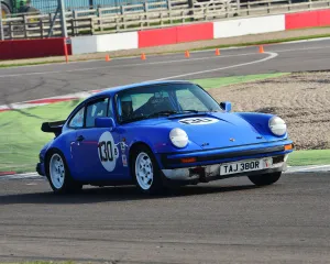 Peter Williams Prints: CJ7 7681 Peter Williams, Porsche 911 SC