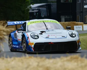 Greg Caton Prints: CJ7 9719 Greg Caton, Gordon Robinson, Porsche 911 GT3 R