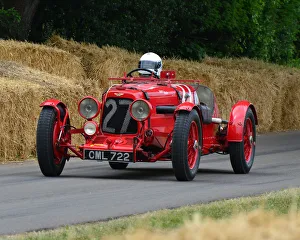 CJ7 9796 Holly Mason-Franchitti, Aston Martin Ulster