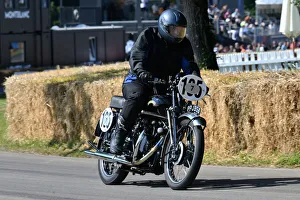 CJ9 0553 Graham Smith, Vincent Black Shadow