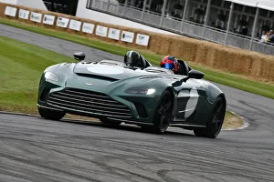 CJ9 1630 Aston Martin V12 Roadster