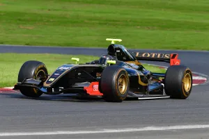 August 15th Prints: CJ9 4769 John Reaks, 2007 Lotus-Renault F1 Replica