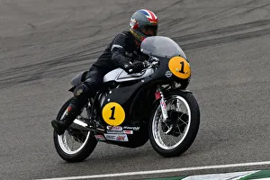 Motorsport galleries/motorsport 2021 goodwood revival 2021 barry sheene memorial trophy/cj9 7406 glen english john Motorsport galleries/motorsport 2021 goodwood revival 2021 barry sheene memorial trophy/cj9 7406 glen english john