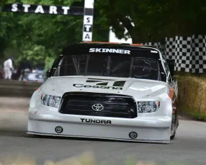 Mike Skinner Prints: CM14 5726 Mike Skinner, Toyota Tundra