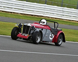 Bentley Drivers Club, Silverstone Race Meeting, 1st August 2015 Prints: CM15 3675 Glynn Allen, Darren Roberts, Alfa Romeo 2000 GTV