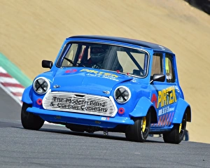 <b class=qtipBold><figcaption>CM15 7658 Ken Hunt, Mini</figcaption></b><br>Ken Hunt, Mini, Italiano vs Inglese Allcomers, Festival Italia, Brands Hatch, Sunday, August 14th, 2016. 2016, Alfa Romeo, August 14th, Brands Hatch, cars, circuit racing, classic cars, competition, Ferrari, Festival Italia, FIAT, historic cars, Italian, Kent, motorsport, nostalgia, racing, retro, sport, stylish, vehicles,<br><em>© 2016 Chris McEvoy, all rights reserved, www.cjm-photography.co.uk.</em> CM15 7658 Ken Hunt, Mini