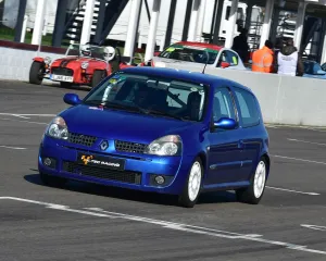 Thursday 2nd March Prints: CM17 8500 Andy Roshier, Renault Clio 172