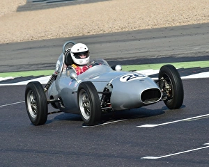 CM19 2477 Roger Dexter, Elva 100