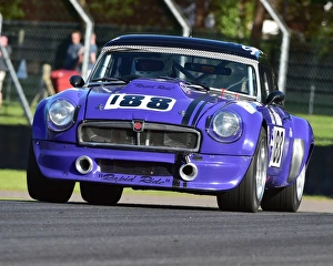 June 2016 June 2016 Prints: CM19 7645 Simon Cripps, MG BGT V8