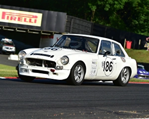 June 2016 June 2016 Prints: CM19 7771 Neil Fowler, MG BGT V8