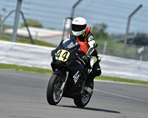 CM2 2650 Peter Davies, Suzuki