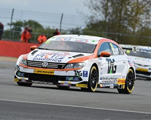 <b class=qtipBold><figcaption>CM21 3123 Will Burns, Volkswagen CC</figcaption></b><br>Will Burns, Volkswagen CC, BTCC Championship, BTCC Silverstone, Sunday, 17th September, 2017, Autosport, British Touring Car Championship, BTCC, BTCC, cars, England, motor sport, Northamptonshire, racing circuit racing, UK, Northamptonshire, racing cars, sports cars, vehicles, racing, saloon cars, competition, circuit racing,<br><em>© 2017 Chris McEvoy, www.cjm-photography.co.uk, all rights reserved</em> CM21 3123 Will Burns, Volkswagen CC