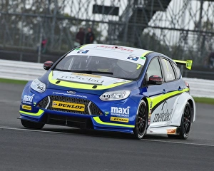 <b class=qtipBold><figcaption>CM21 3396 Stephen Jelley, Ford Focus</figcaption></b><br>Stephen Jelley, Ford Focus, BTCC Championship, BTCC Silverstone, Sunday, 17th September, 2017, Autosport, British Touring Car Championship, BTCC, BTCC, cars, England, motor sport, Northamptonshire, racing circuit racing, UK, Northamptonshire, racing cars, sports cars, vehicles, racing, saloon cars, competition, circuit racing,<br><em>© 2017 Chris McEvoy, www.cjm-photography.co.uk, all rights reserved</em> CM21 3396 Stephen Jelley, Ford Focus